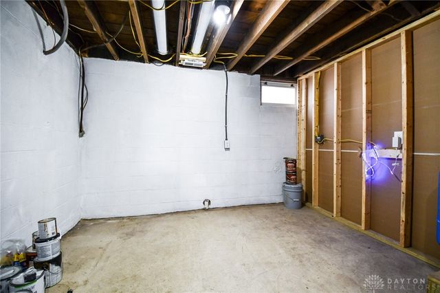 1885 Lake Road, Medway, OH 45341