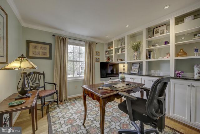 1112 FALLSMEAD WAY, Potomac, MD 20854