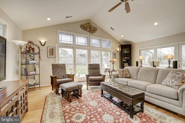 1112 FALLSMEAD WAY, Potomac, MD 20854