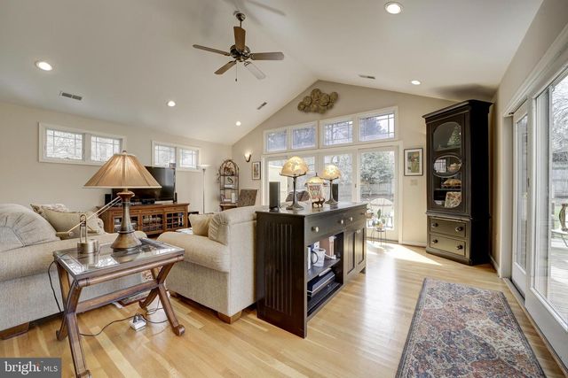 1112 FALLSMEAD WAY, Potomac, MD 20854