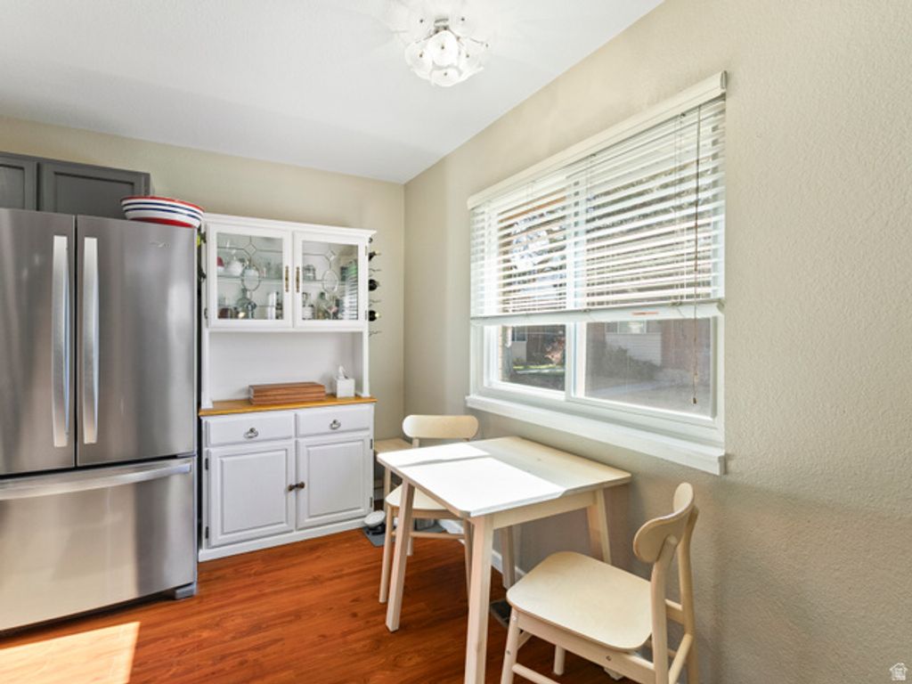 Image 12 of property listing at 2188 E UNION BLVD #B, Cottonwood Heights, UT 84121