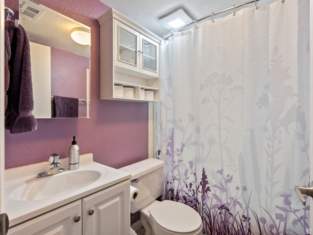 Image 20 of property listing at 2188 E UNION BLVD #B, Cottonwood Heights, UT 84121