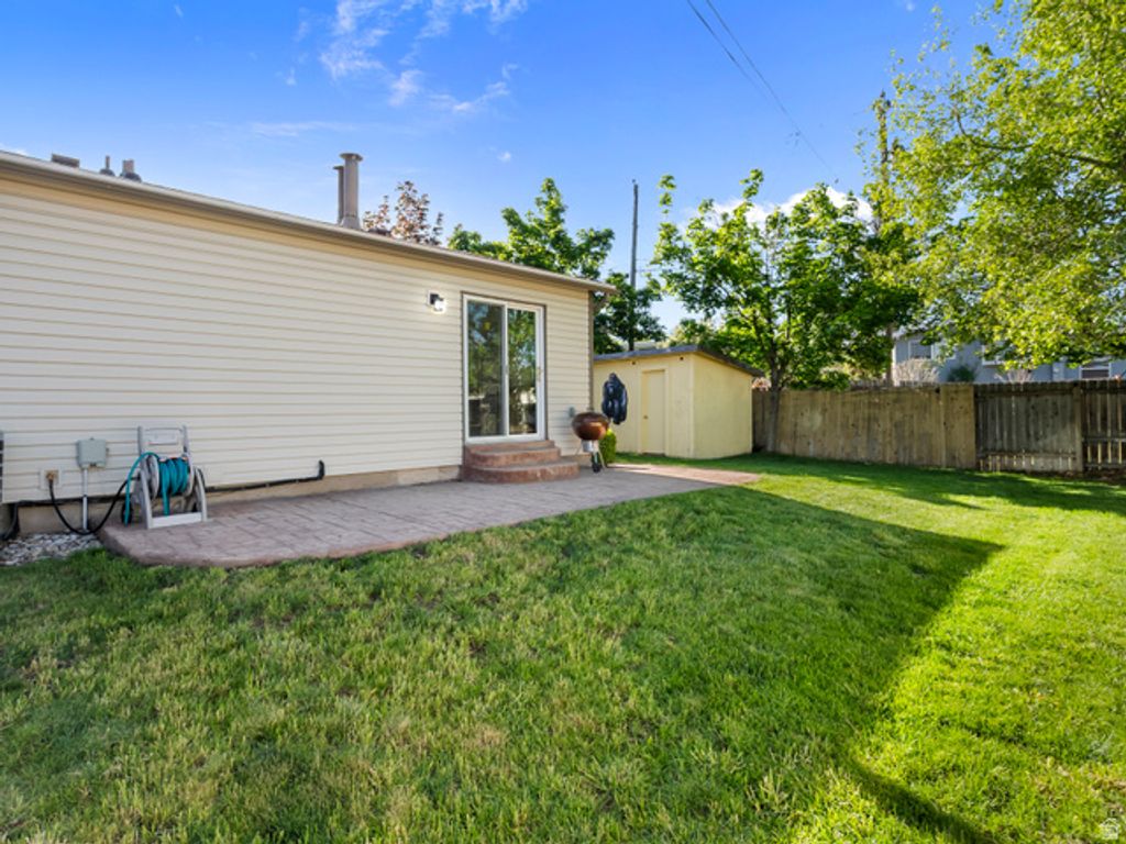 Image 22 of property listing at 2188 E UNION BLVD #B, Cottonwood Heights, UT 84121