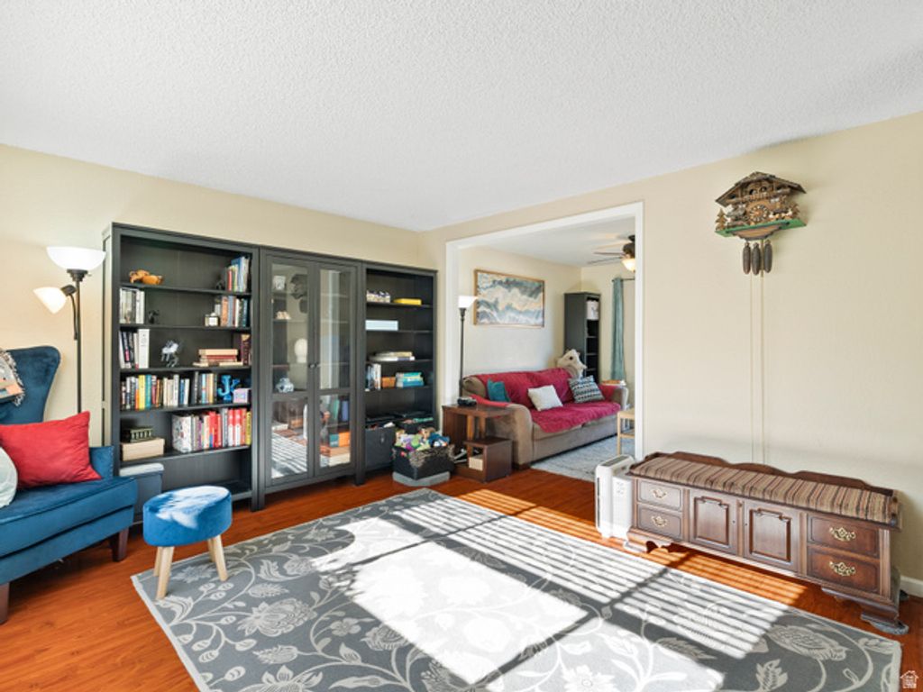 Image 6 of property listing at 2188 E UNION BLVD #B, Cottonwood Heights, UT 84121