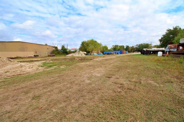 15923 Hollister Street, Houston, TX 77066