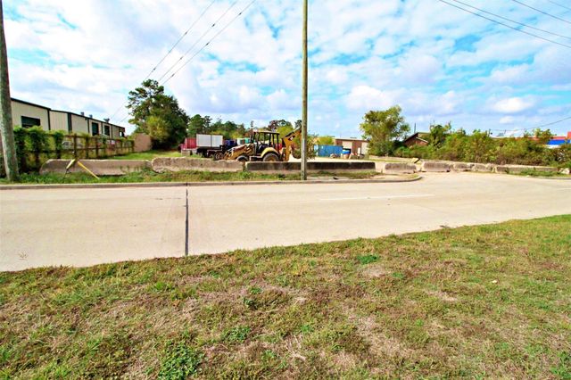 15923 Hollister Street, Houston, TX 77066