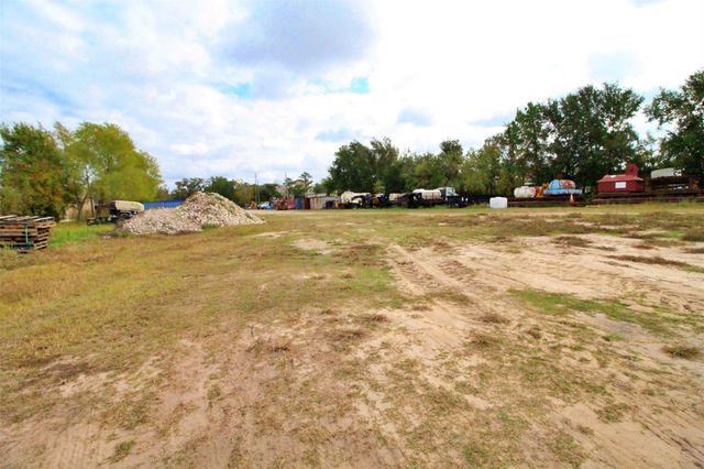 15923 Hollister Street, Houston, TX 77066