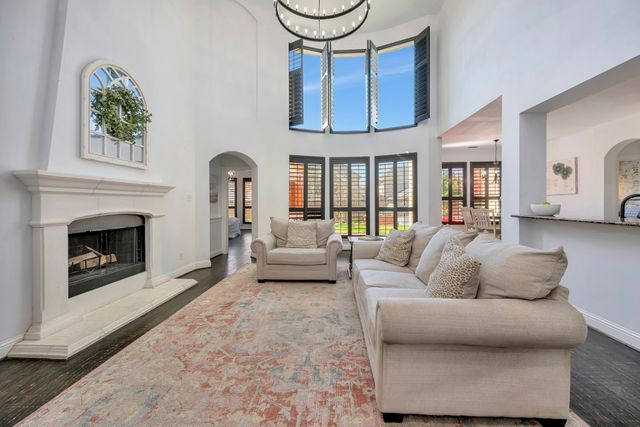 824 Oglethorpe Lane, Savannah, TX 76227