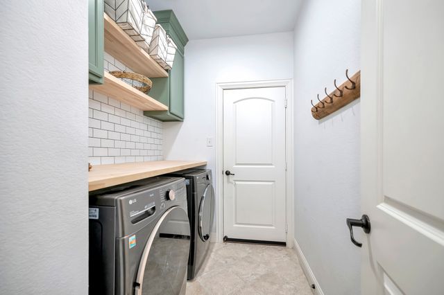 824 Oglethorpe Lane, Savannah, TX 76227