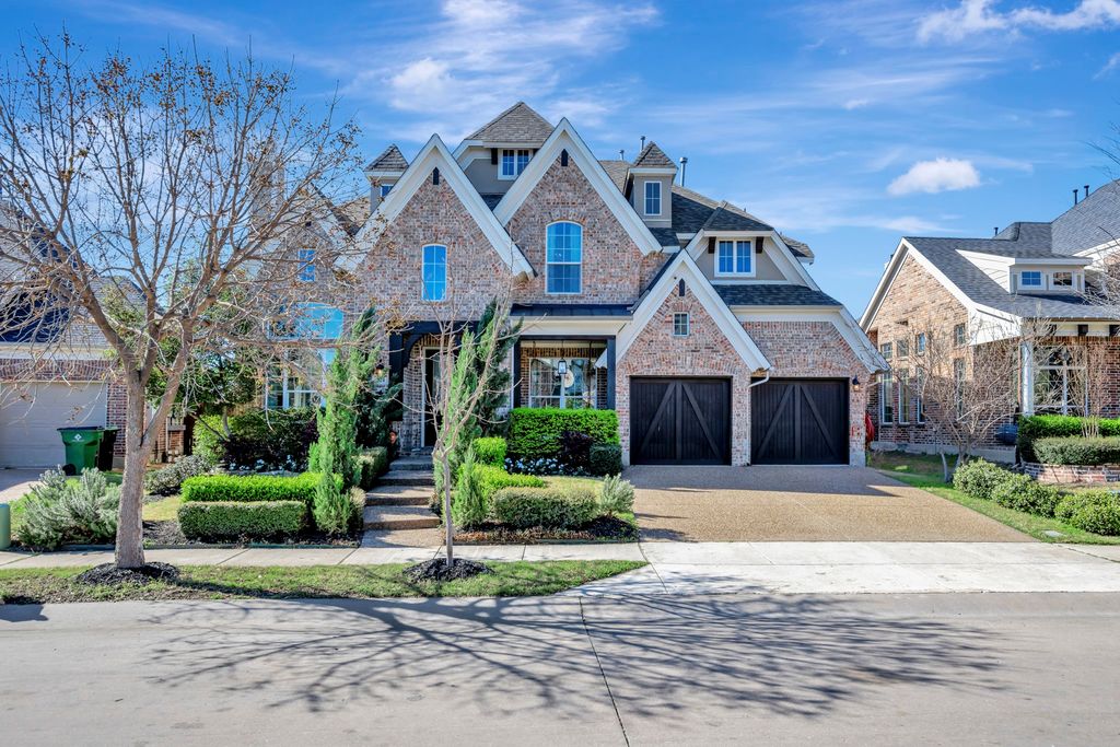 824 Oglethorpe Lane, Savannah, TX 76227