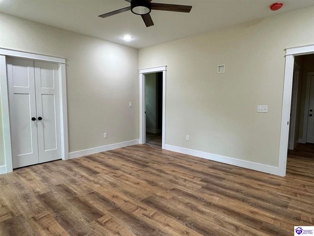 57 Malvern Court, Brandenburg, KY 40108