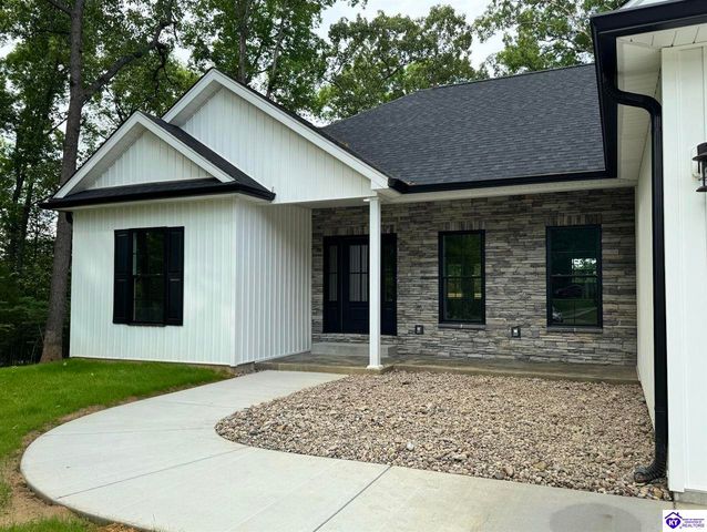 57 Malvern Court, Brandenburg, KY 40108