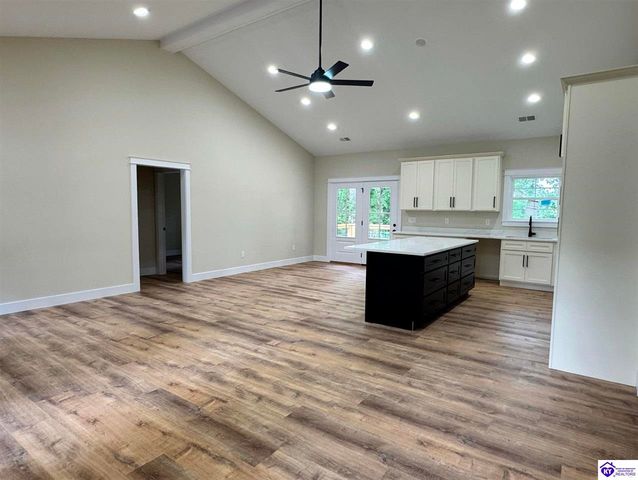 57 Malvern Court, Brandenburg, KY 40108