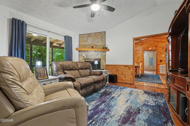 3319 Rocky Ridge Road, Cosby, TN 37722