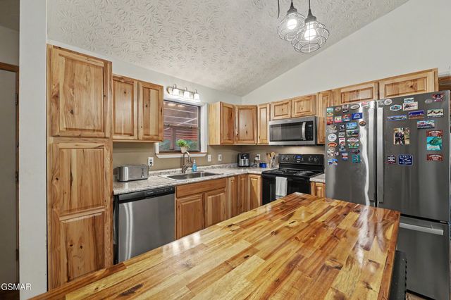 3319 Rocky Ridge Road, Cosby, TN 37722