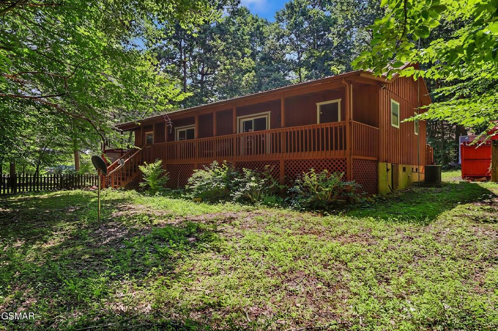 3319 Rocky Ridge Road, Cosby, TN 37722