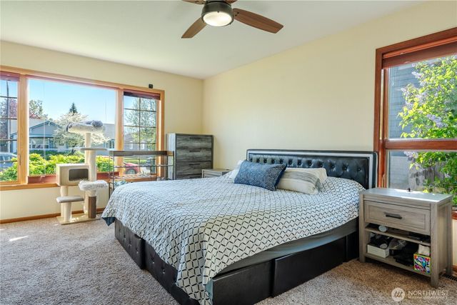 1277 Aaron Drive, Lynden, WA 98264