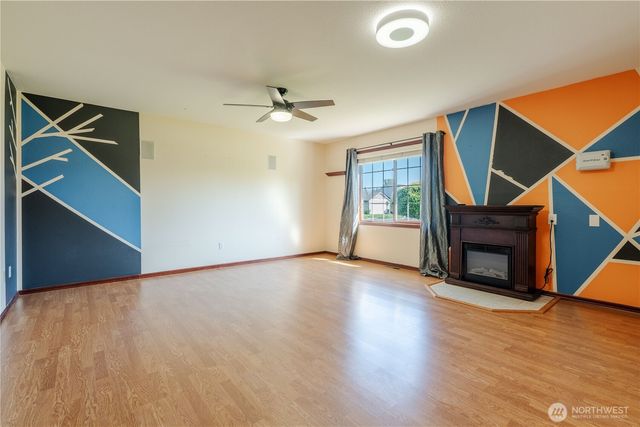 1277 Aaron Drive, Lynden, WA 98264