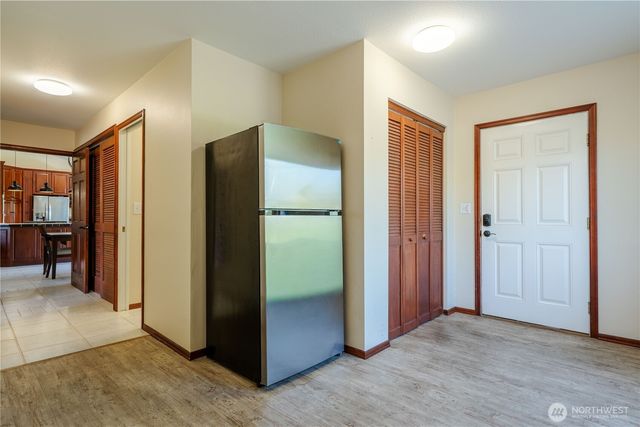 1277 Aaron Drive, Lynden, WA 98264