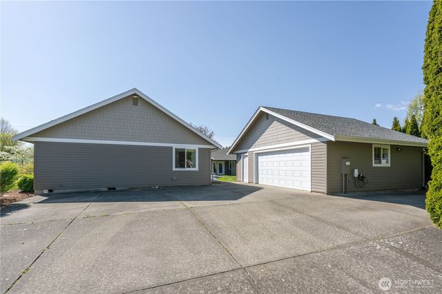 1277 Aaron Drive, Lynden, WA 98264