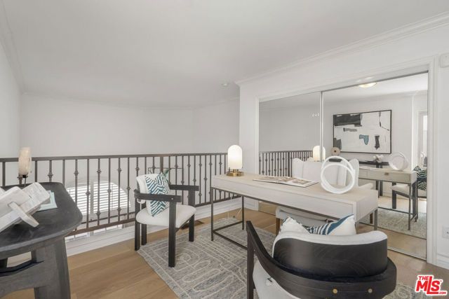 11723 Mayfield Avenue 4, Los Angeles, CA 90049