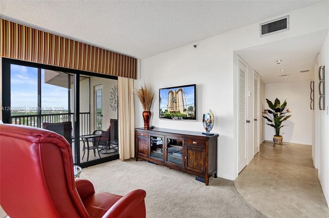 501 N Riverside Drive PH2, Pompano Beach, FL 33062