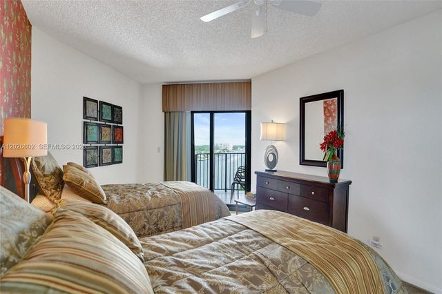 501 N Riverside Drive PH2, Pompano Beach, FL 33062