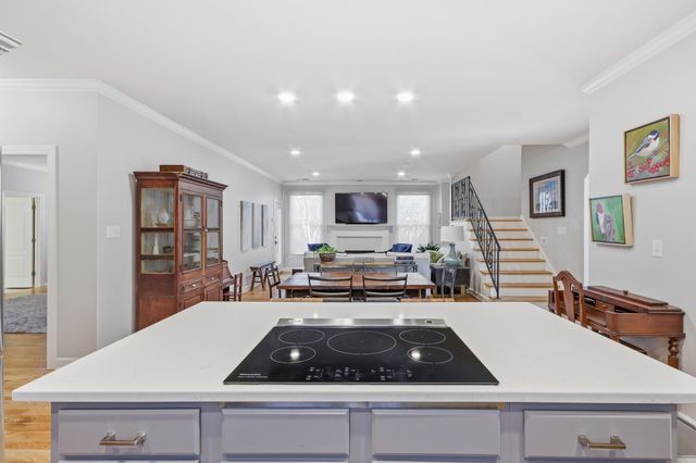 1481 KIMBROUGH RD, Germantown, TN 38138