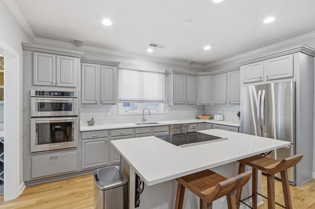 1481 KIMBROUGH RD, Germantown, TN 38138