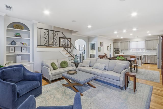 1481 KIMBROUGH RD, Germantown, TN 38138