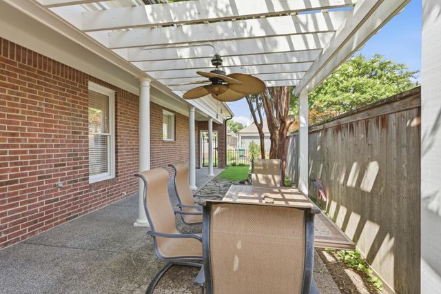 1481 KIMBROUGH RD, Germantown, TN 38138