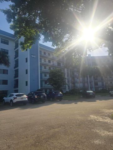 4640 W Lucerne Lakes Blvd W 502, Lake Worth, FL 33467