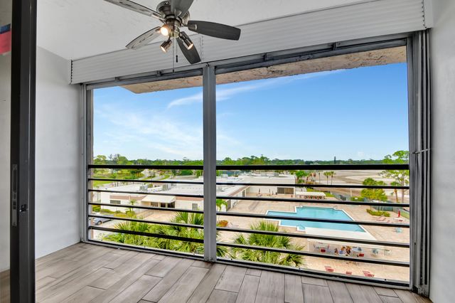 4640 W Lucerne Lakes Blvd W 502, Lake Worth, FL 33467