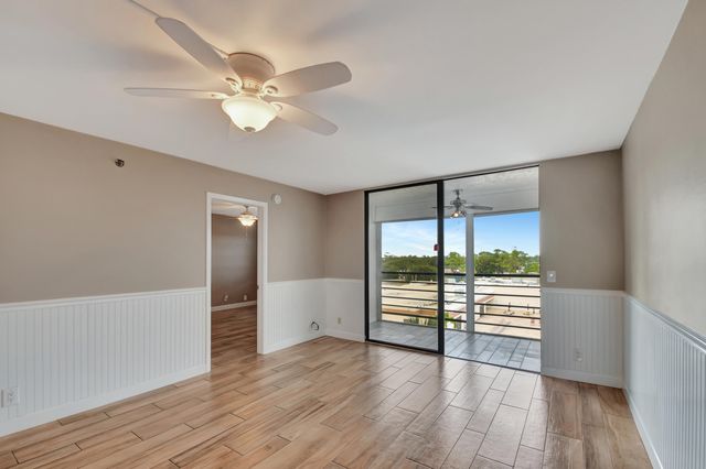 4640 W Lucerne Lakes Blvd W 502, Lake Worth, FL 33467