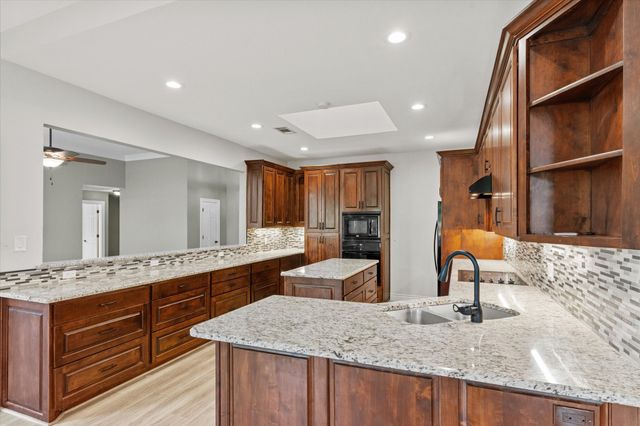 501 Valle Vista Court, Keller, TX 76248