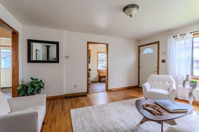 164 Pacific, Pacifica, CA 94044