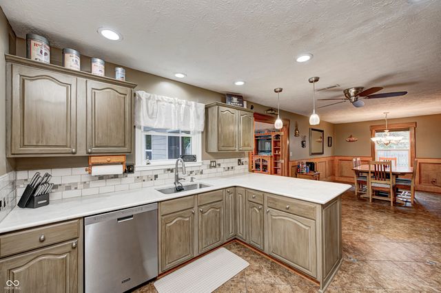 6 Rosecrans Court, Brownsburg, IN 46112