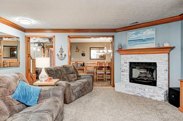 6 Rosecrans Court, Brownsburg, IN 46112