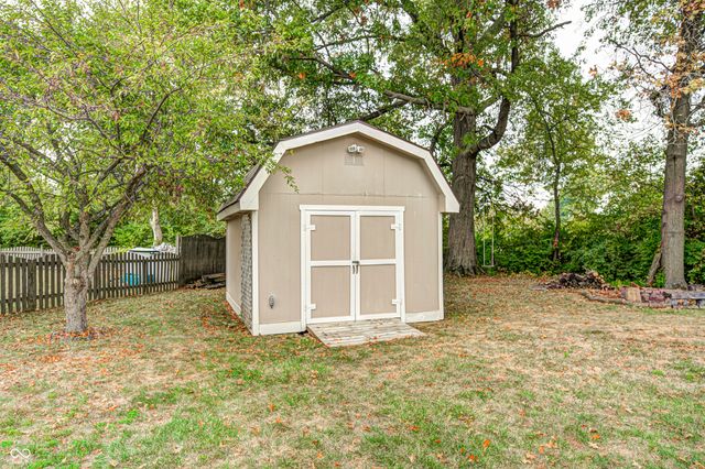 6 Rosecrans Court, Brownsburg, IN 46112