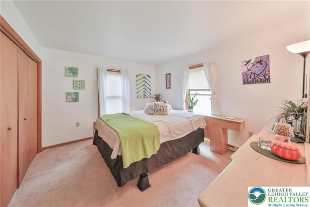 4608 West Pine Ridge Drive, Lehman Twp, PA 18324