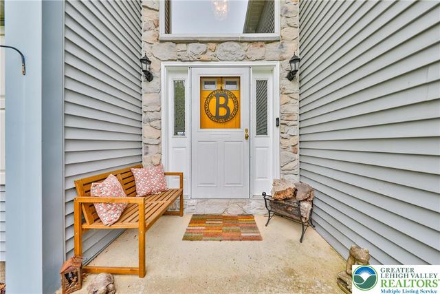4608 West Pine Ridge Drive, Lehman Twp, PA 18324