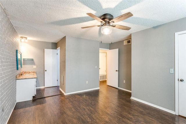 3321 Rock Creek Way, Oklahoma City, OK 73120