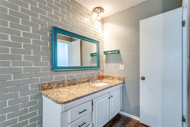 3321 Rock Creek Way, Oklahoma City, OK 73120