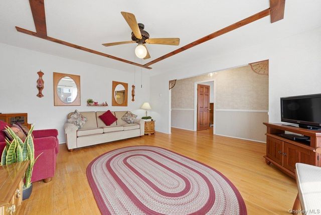 416 Hawthorne Avenue, Yonkers, NY 10705