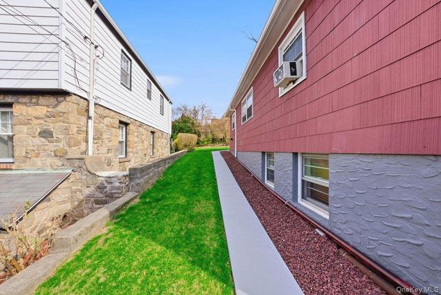 416 Hawthorne Avenue, Yonkers, NY 10705