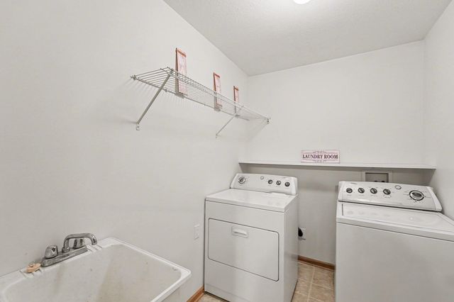 308 Marigold Circle, Westland, MI 48185