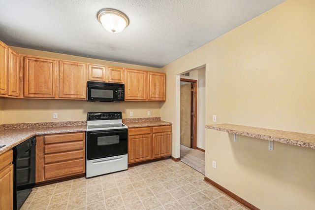 308 Marigold Circle, Westland, MI 48185