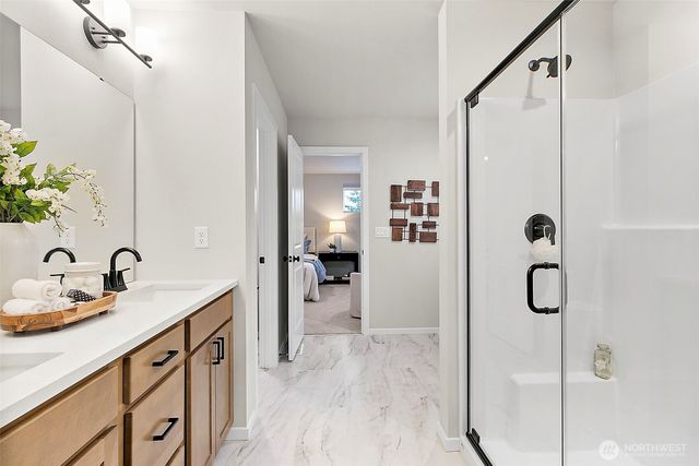 24418 111th Avenue SE, Kent, WA 98030