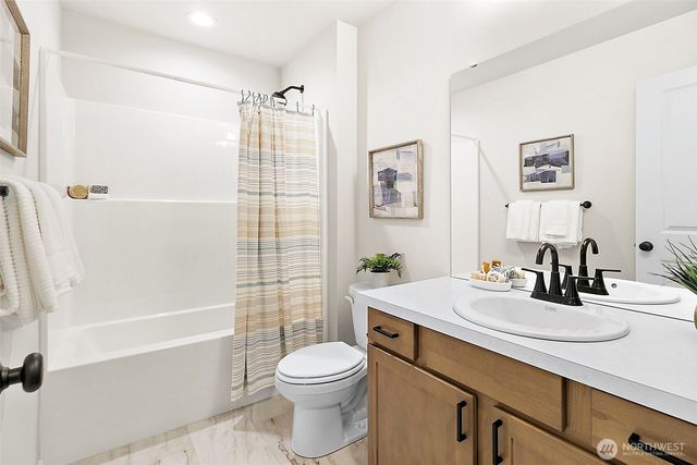 24418 111th Avenue SE, Kent, WA 98030