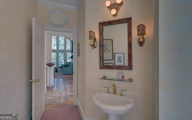 1700 Harbor Light Marina Road, Lavonia, GA 30553